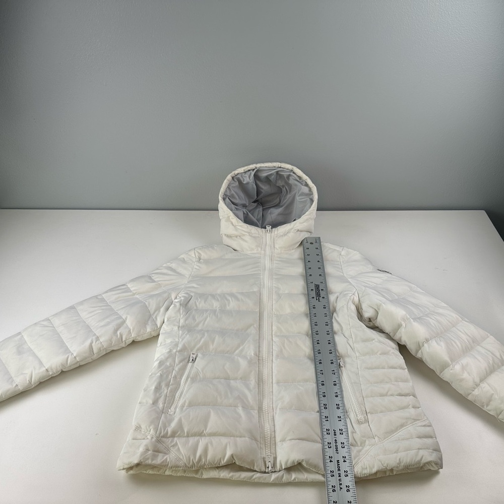 American Eagle Outfitters Cream Puffer Jacket